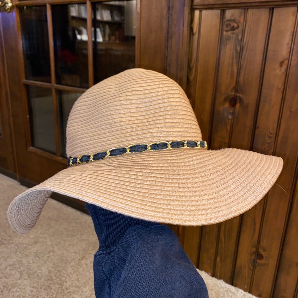 Barely Worn Perfect Beach Hat from Target